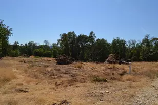 779 Harris Rd, Grants Pass, OR 97526 - Photo 1