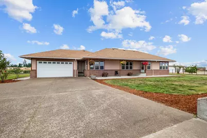 8758 Stayton Road SE, Turner, OR 97392 - Photo 1