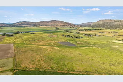 Crystal Springs #NKA 0, Klamath Falls, OR 97603 - Photo 11