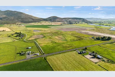 Crystal Springs #NKA 0, Klamath Falls, OR 97603 - Photo 17