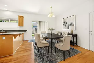 201 Orchardview Cir, Central Point, OR 97502 - Photo 11