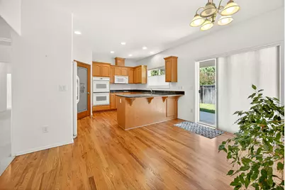 201 Orchardview Circle, Central Point, OR 97502 - Photo 13