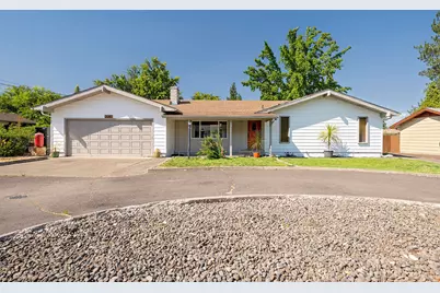 2080 Alamar Street, Medford, OR 97501 - Photo 1