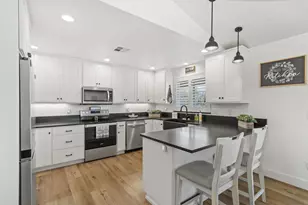 1272 Green Valley Dr, Cave Junction, OR 97523 - Photo 9