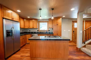 20087 Beaver Ln, Bend, OR 97703 - Photo 17