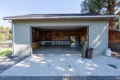 20087 Beaver Lane, Bend, OR 97703 - Photo 55