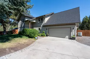 20087 Beaver Ln, Bend, OR 97703 - Photo 5
