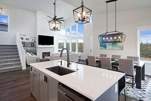 3769 SW 43rd St, Redmond, OR 97756 - Photo 9