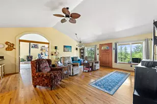 4405 Highland Ave, Grants Pass, OR 97526 - Photo 5