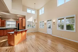 626 Griffin Oaks Dr, Central Point, OR 97502 - Photo 7