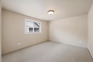 626 Griffin Oaks Dr, Central Point, OR 97502 - Photo 21