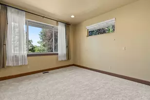 21420 Belknap Dr, Bend, OR 97701 - Photo 21