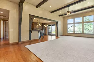 21420 Belknap Dr, Bend, OR 97701 - Photo 9