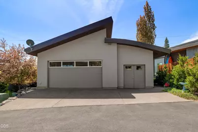 628 NW Portland Avenue, Bend, OR 97703 - Photo 35