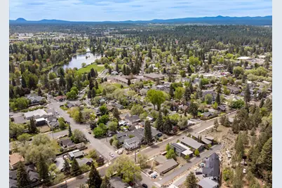 628 NW Portland Avenue, Bend, OR 97703 - Photo 41