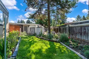 61445 SE 27th St, Bend, OR 97702 - Photo 3