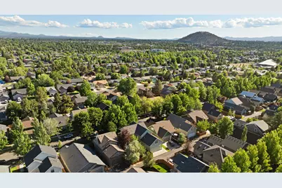 21376 Oakview Drive, Bend, OR 97701 - Photo 41