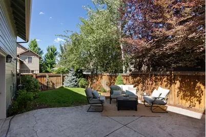 21376 Oakview Drive, Bend, OR 97701 - Photo 35