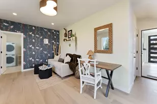 211 SW Log Ct, Bend, OR 97702 - Photo 43