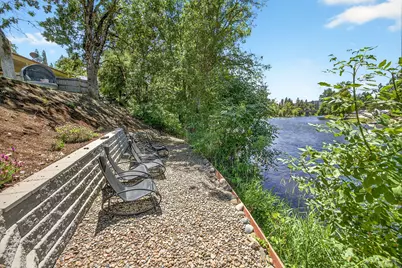 1090 Anglers Place, Shady Cove, OR 97539 - Photo 63