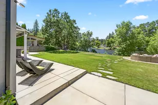 1090 Anglers Pl, Shady Cove, OR 97539 - Photo 65