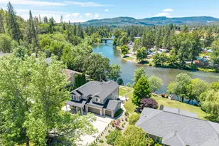 1090 Anglers Pl, Shady Cove, OR 97539 - Photo 11