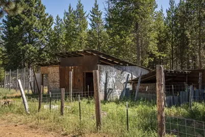 15994 Camino De Oro, La Pine, OR 97739 - Photo 13