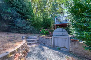 1059 SE Belle Aire Dr, Grants Pass, OR 97526 - Photo 31