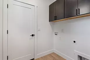 1011 W Linda Ave, Sisters, OR 97759 - Photo 29