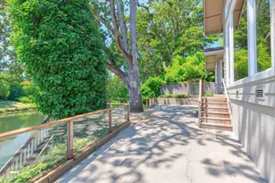 619 SE M St, Grants Pass, OR 97526 - Photo 49