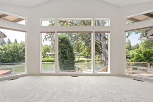 619 SE M St, Grants Pass, OR 97526 - Photo 11