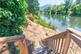 619 SE M St, Grants Pass, OR 97526 - Photo 53