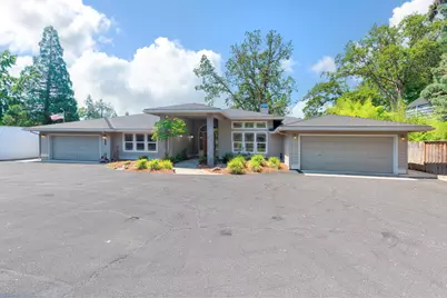 619 SE M Street, Grants Pass, OR 97526 - Photo 59