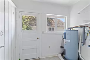 619 SE M St, Grants Pass, OR 97526 - Photo 71