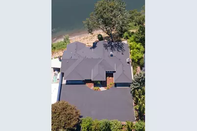 619 SE M Street, Grants Pass, OR 97526 - Photo 1