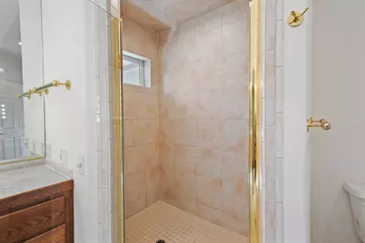 619 SE M Street, Grants Pass, OR 97526 - Photo 37