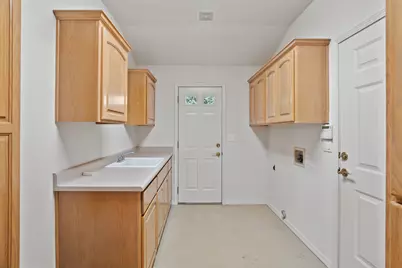 619 SE M Street, Grants Pass, OR 97526 - Photo 25