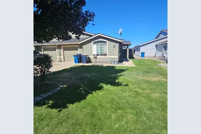 569 NE Negus Loop, Redmond, OR 97756 - Photo 3