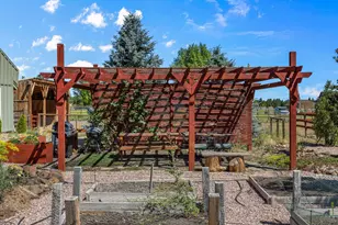 67216 Gist Rd, Bend, OR 97703 - Photo 41