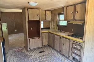 210 NW Woodbrook Dr, Grants Pass, OR 97526 - Photo 5