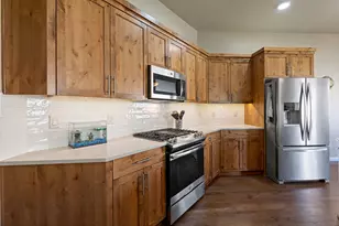 2273 NE Valley View Ct, Madras, OR 97741 - Photo 7