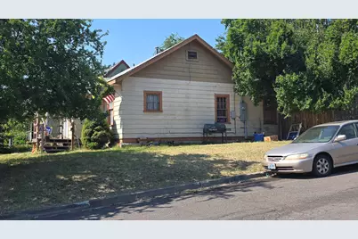 1642 Crescent Avenue, Klamath Falls, OR 97601 - Photo 3