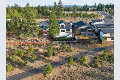 3444 NW Sullivan Avenue, Bend, OR 97703 - Photo 31