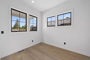3444 NW Sullivan Ave, Bend, OR 97703 - Photo 35