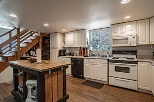 509 Derby Rd, Eagle Point, OR 97524 - Photo 11