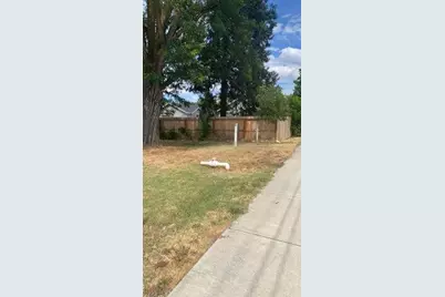 2720 Redwood Avenue, Grants Pass, OR 97527 - Photo 3