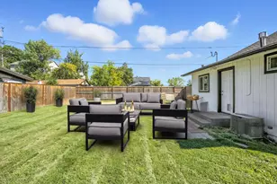 144 N 5th St, Central Point, OR 97502 - Photo 21