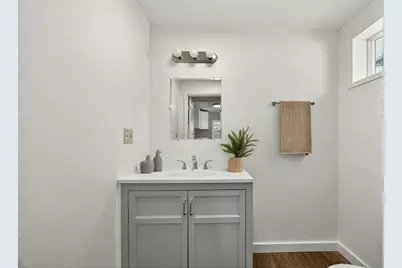 144 N 5th Street, Central Point, OR 97502 - Photo 15