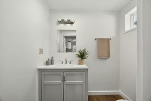 144 N 5th St, Central Point, OR 97502 - Photo 15