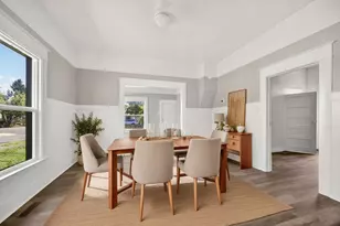 144 N 5th St, Central Point, OR 97502 - Photo 9